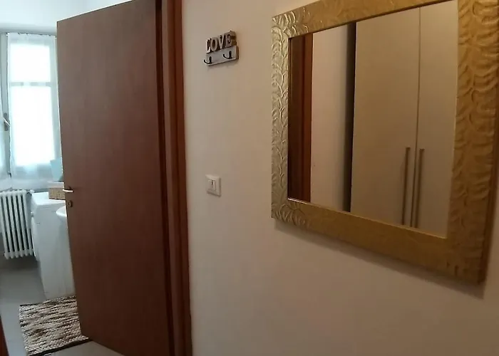 Monolocale Antica Argenteria Ii A Pochi Passi Dalla Stazione E Dal Centro *